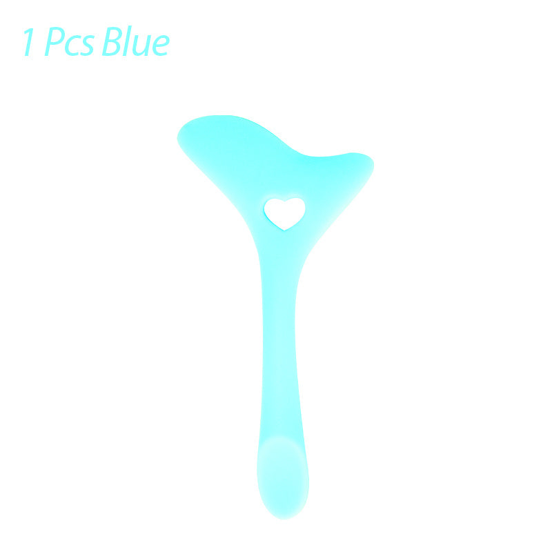 kit-pochoirs-silicone-Différents modèles de pochoirs en silicone pour un maquillage précis-kit-See-I-J-L-univers-feminini-pochoirs-silicone-Résultats avant et après l'utilisation du pochoir en silicone pour maquillage
