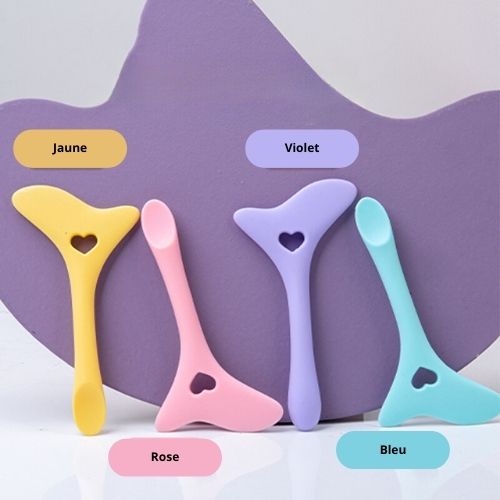 kit-pochoirs-silicone-Utilisation d'un pochoir en silicone pour maquillage des yeux-kit-pochoirs-silicone-Résultats avant et après l'utilisation du pochoir en silicone pour maquillage-See-I-J-L-univers-feminin-Professional Makeup Stencils-Precise Silicone Makeup Tool-Silicone Stencils Easy Makeup-Silicone Stencils Beauty-Fast Makeup with Silicone Stencils-Kit Symmetrical Makeup Stencils
